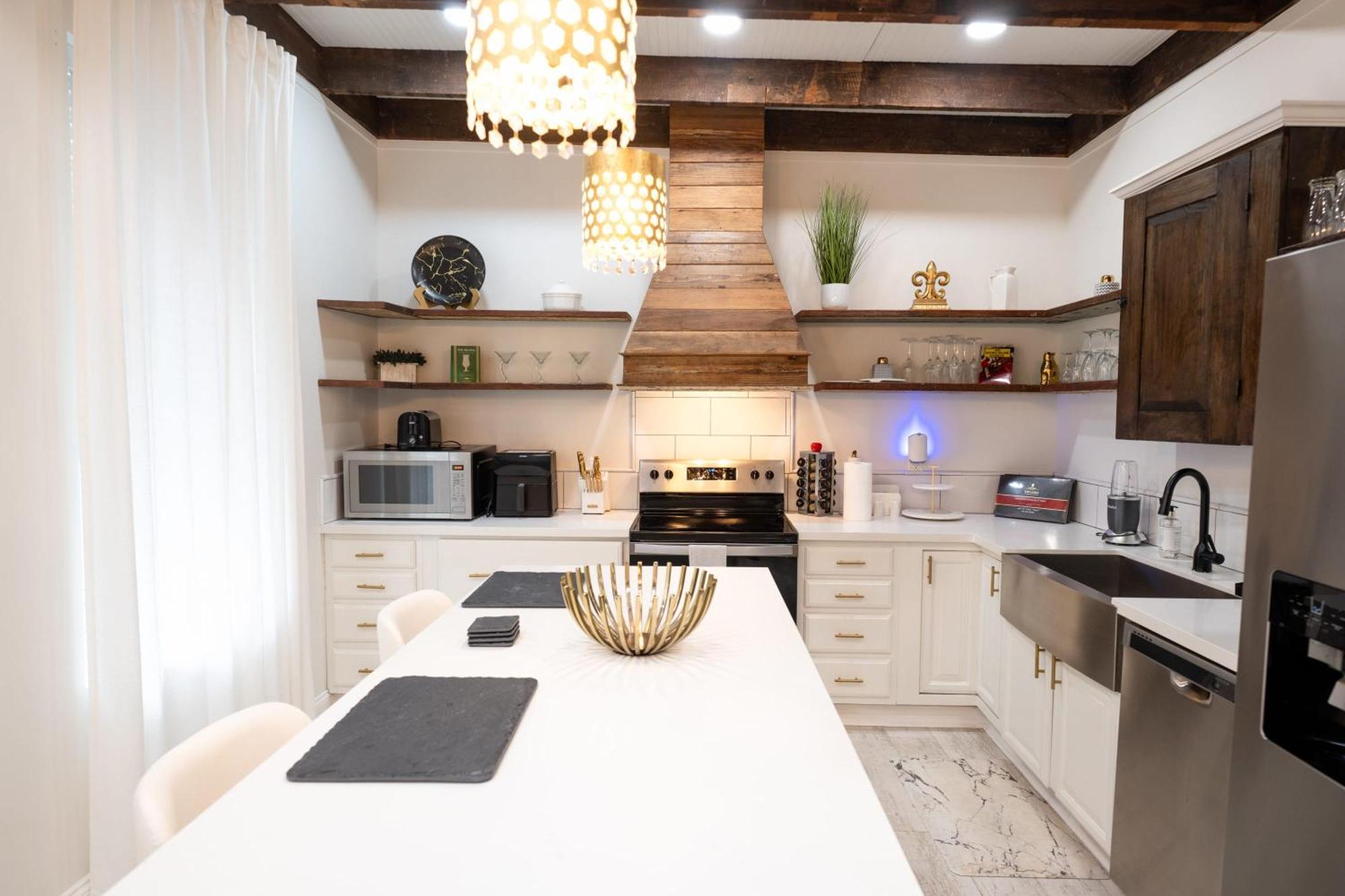 Esplanade Magic 5 Just Minutes By Uber Or Car To French Quarter And 5 Mins From Superdome Сasa de vacaciones